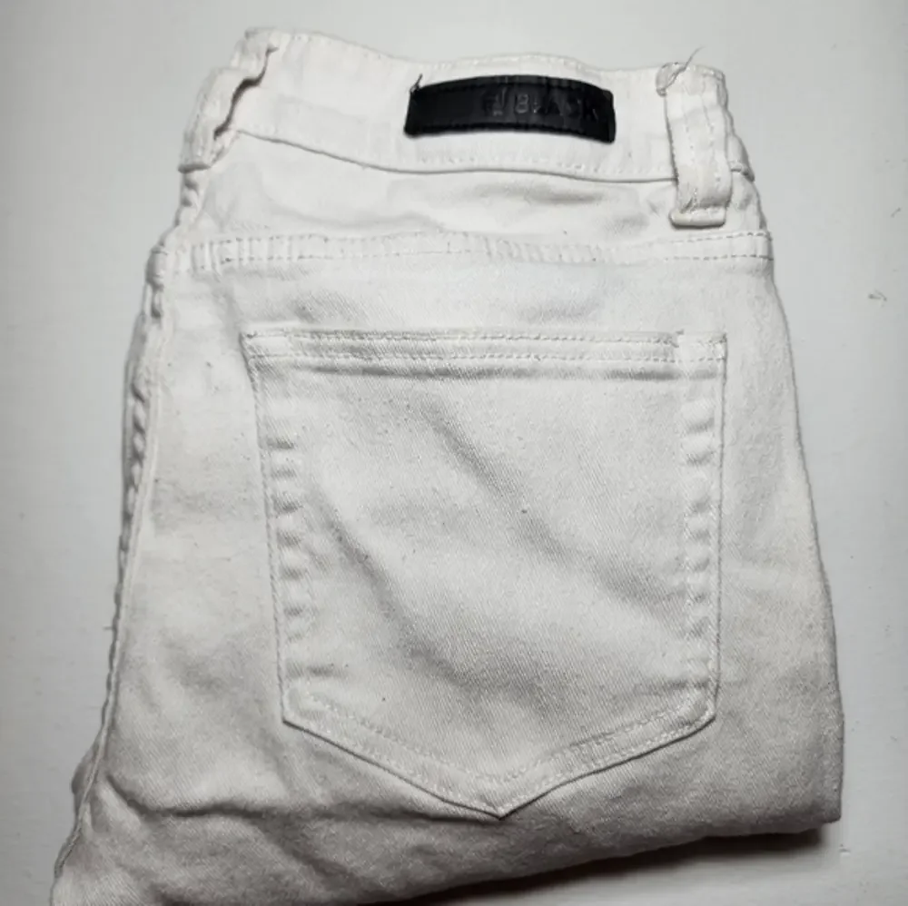 CJ Black Mens White Jeans 30x30 Skinny Flex Zipper Accents